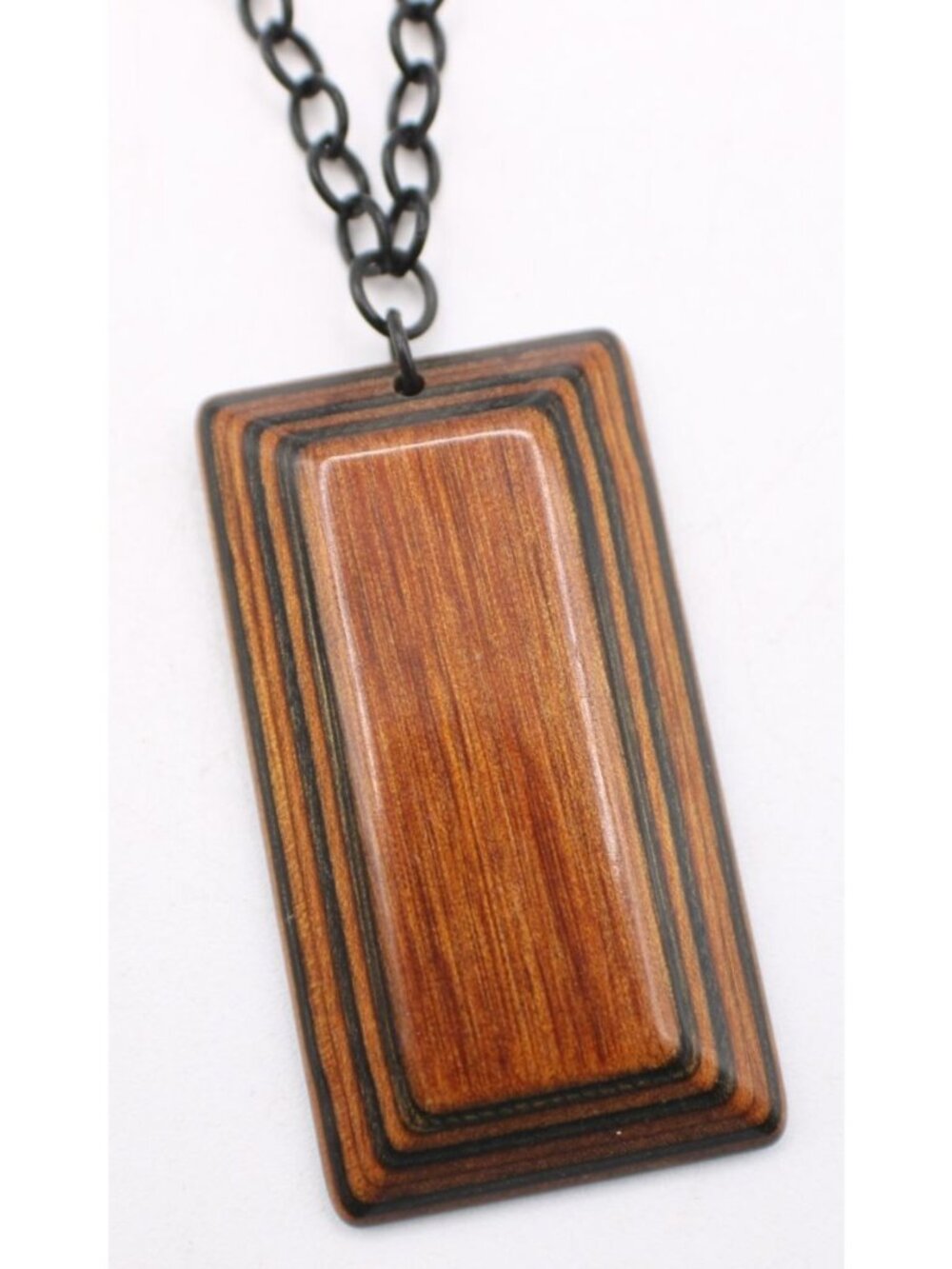 Wood Pendant Necklace – Rustic Boho Chain Jewelry Minimalist Natural Fashion Pie